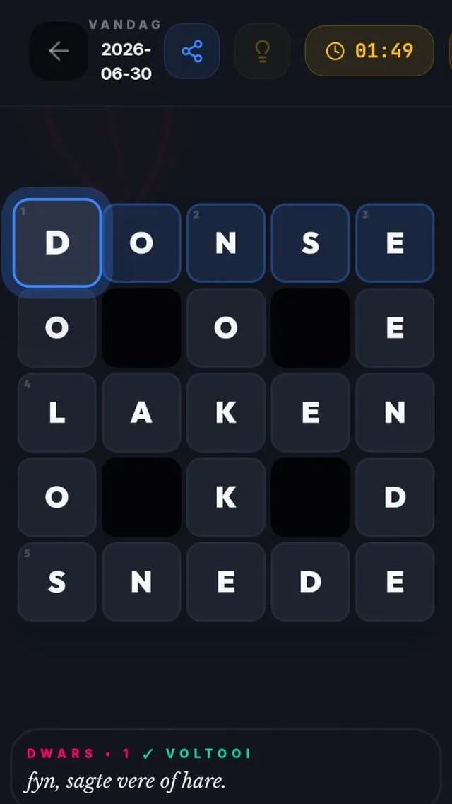 An AfriMienie 5x5 crossword dated 2026-06-30, filled with DONSE, LAKEN and SNEDE across, a timer at 01:49 and the clue 'fyn, sagte vere of hare' for 1 across