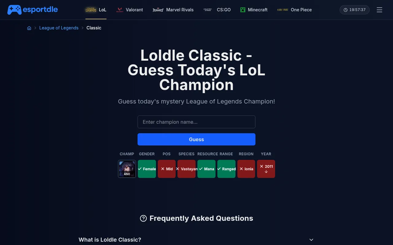 Esportdle's Loldle Classic board after a first guess of Ahri, with green and red columns for gender, position, species, resource, range, region and year