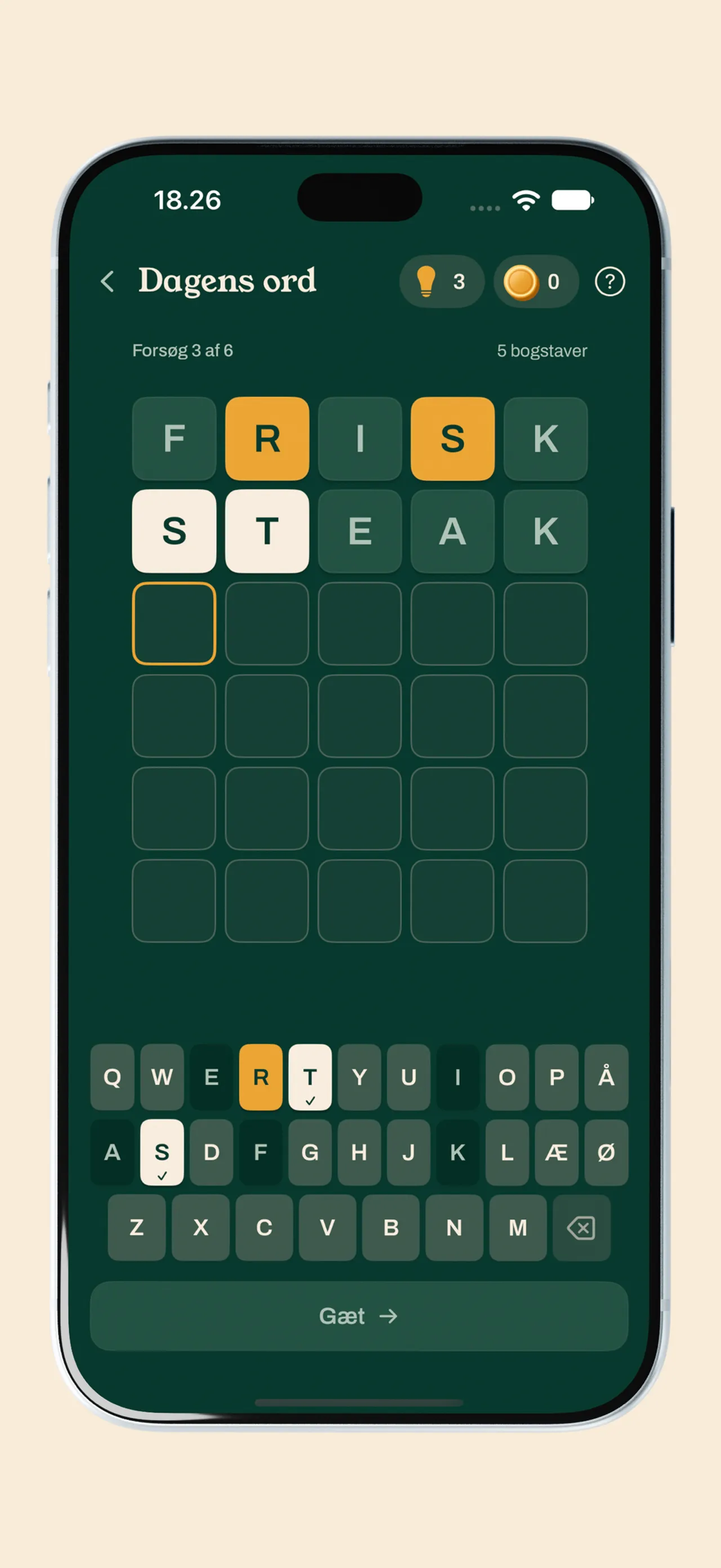 Klur's Dagens ord in Danish: guesses FRISK and STEAK with orange and cream tiles above the keyboard