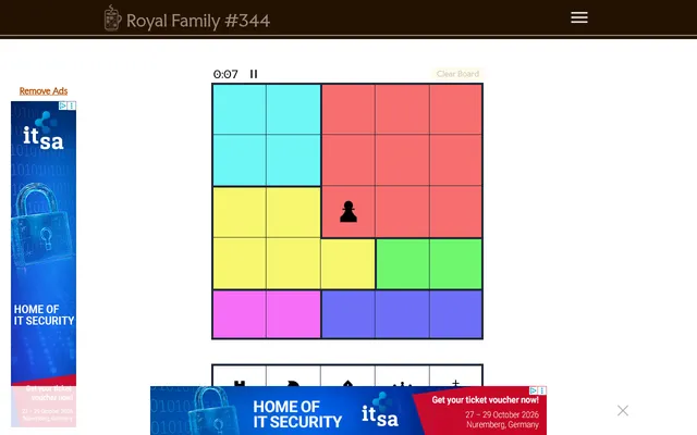 Royal Family #344: a 5x5 board of coloured regions with one pawn placed, a timer and the row of chess pieces to place below (ads at the edges)