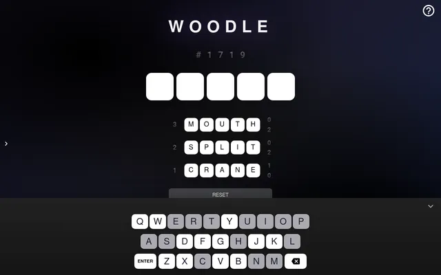 Woodle #1719 on a desktop: guesses CRANE, SPLIT and MOUTH with their right-place and misplaced counts beside each, an empty row above and the keyboard below